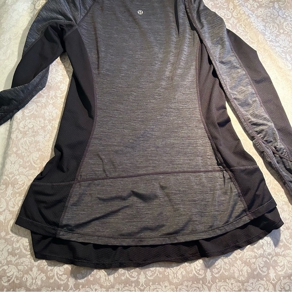 Lululemon ~ Women’s Long Sleeve Space Dye Back Ruffle Yoga Top in size 6 - Picture 10 of 14